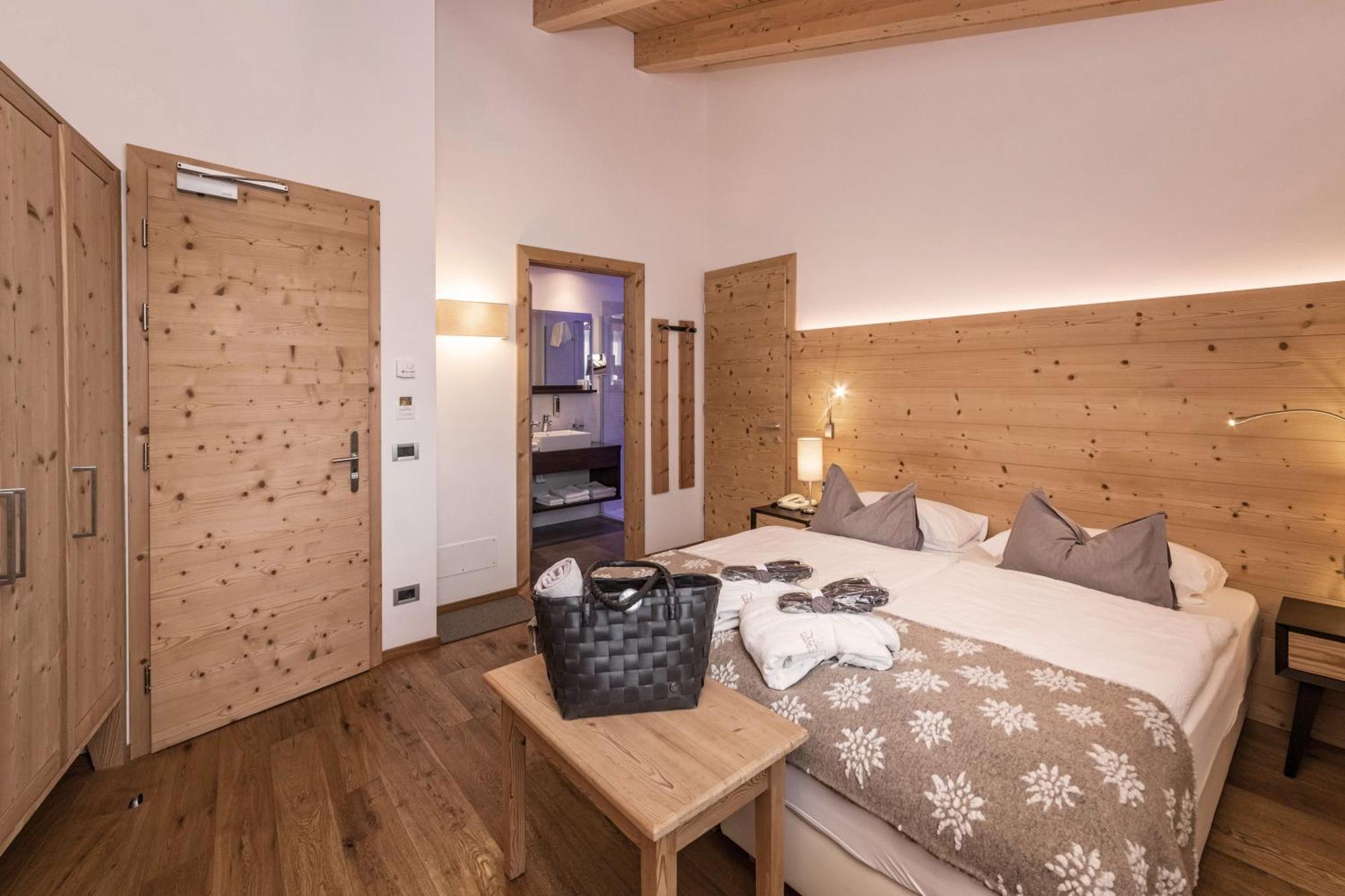 Hotel Ciasa Soleil La Villa  Ngoại thất bức ảnh
